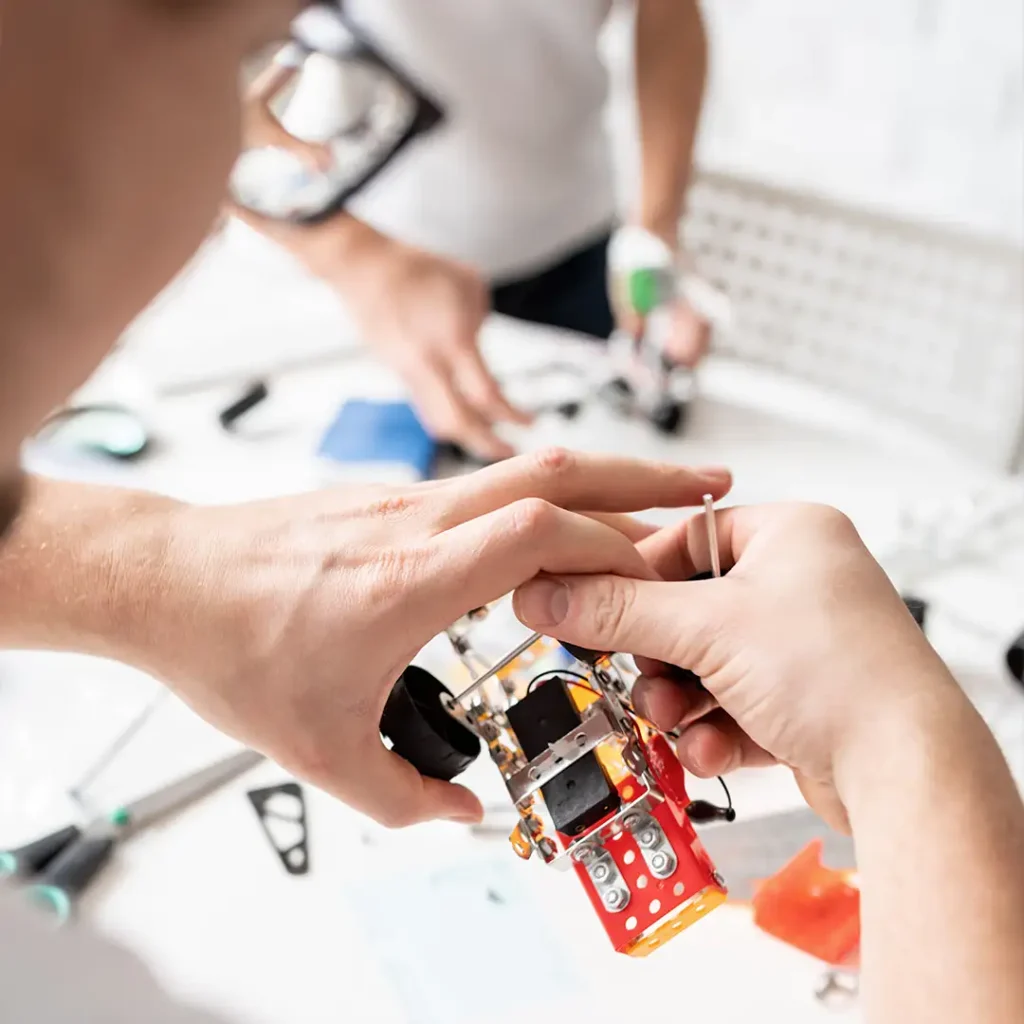 Hackathon per Aziende - Paidea per le Aziende e Enti del Terzo Settore